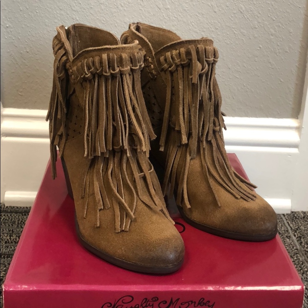 Very Cute Brand New Leather Booties